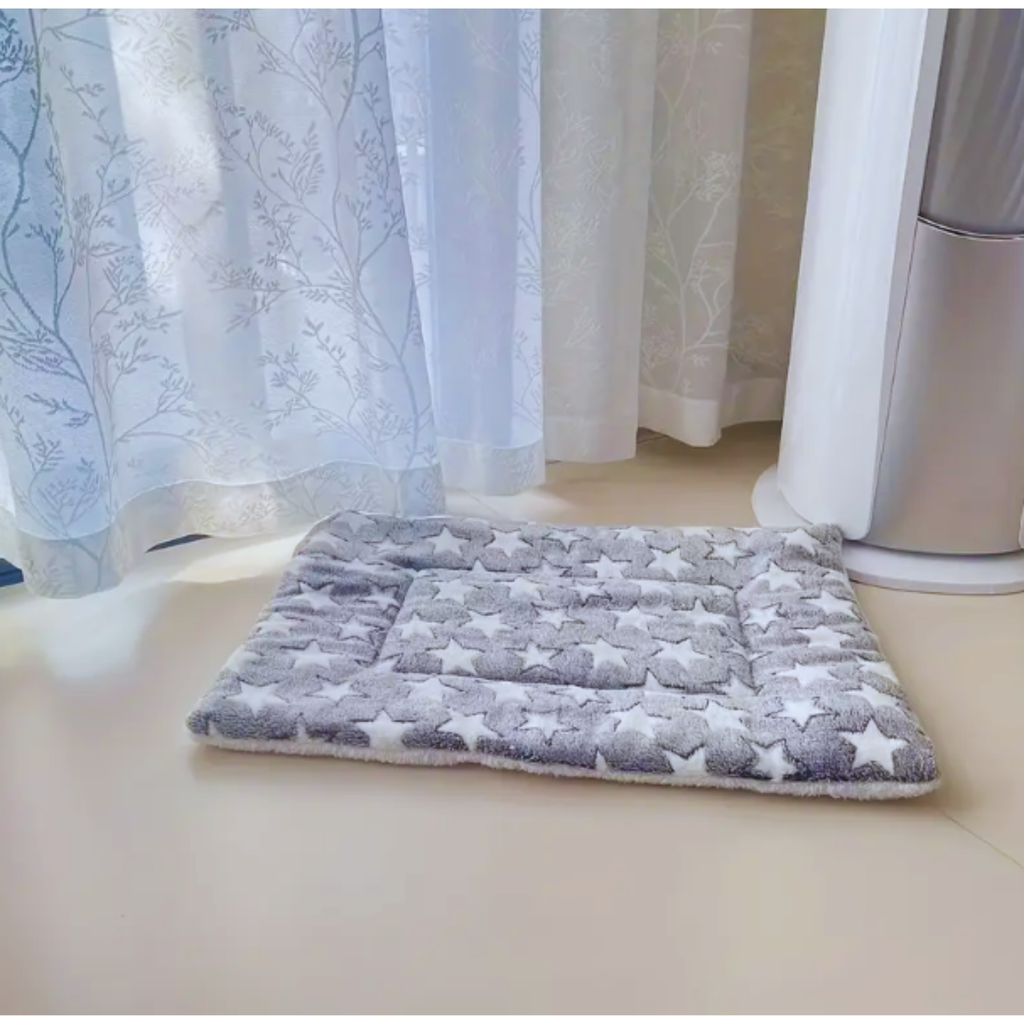 Pet Mat Blanket Soft Plush Comfy Thick Warm Machine-Washable Grey (Size S)